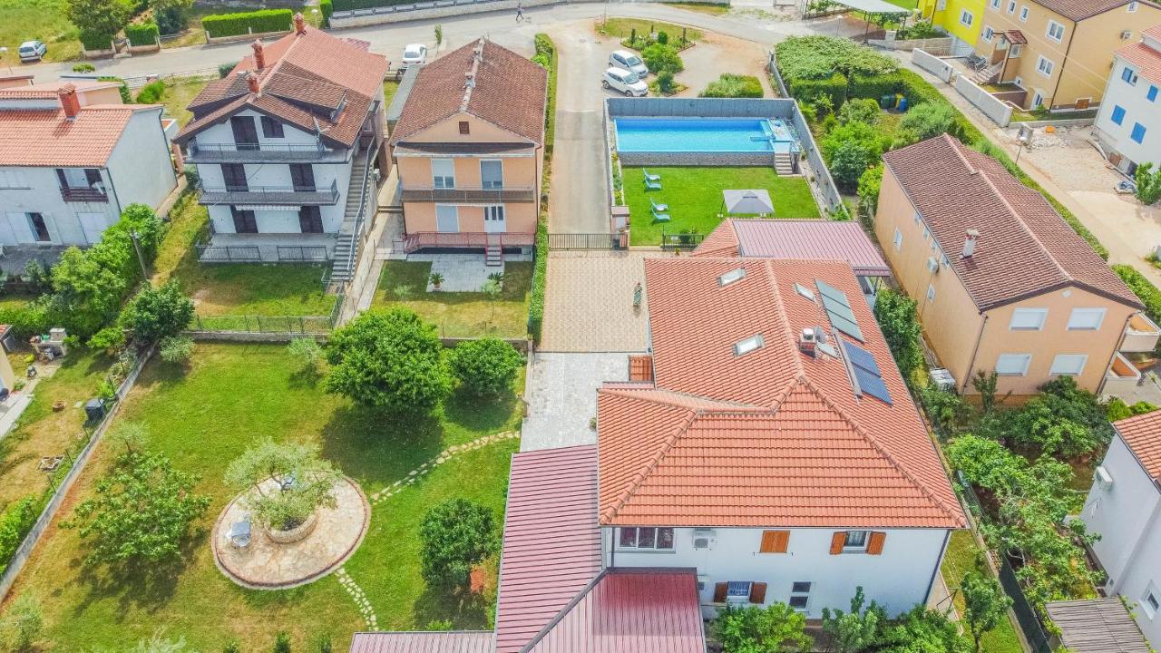 Nina Bed & Breakfast 3*