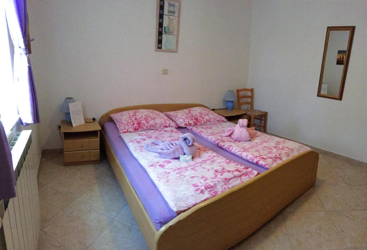 Nina Bed & Breakfast