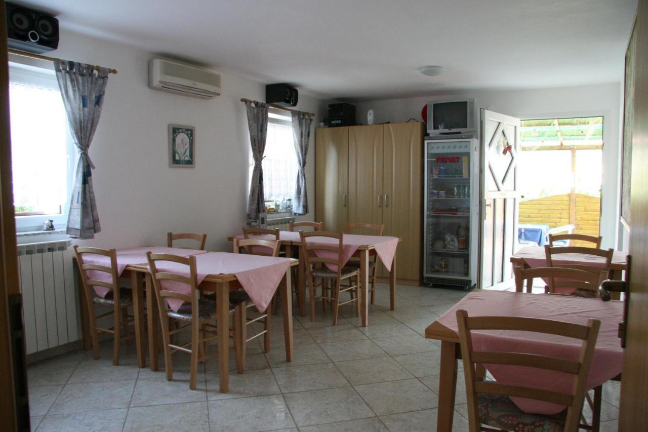 Nina Bed & Breakfast
